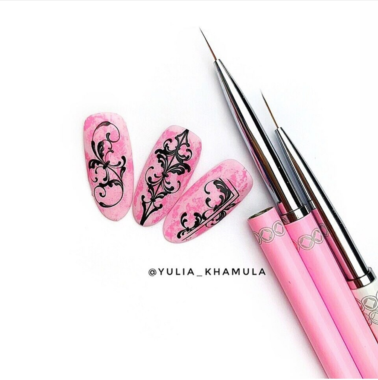 Premium Nailart Pinsel für feine Linien Gr.5/0 von Trendy Nails